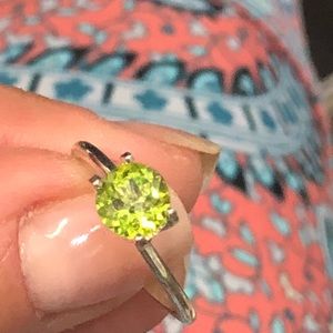 Loose Round genuine peridot approximately .75ctw
